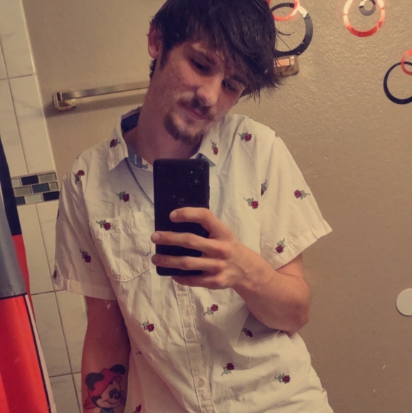 Meet your Posher, Caleb - Picture 2 of 2